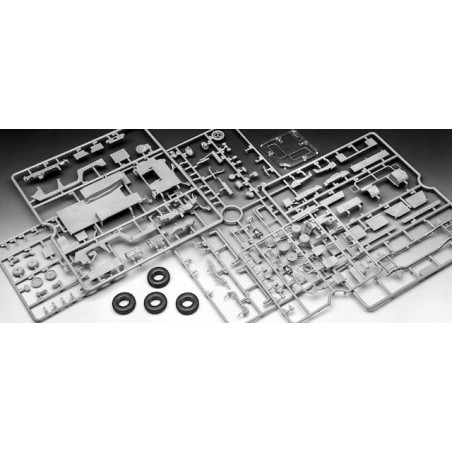 HMMWV M109 7A2 1:35, Revell (03366)