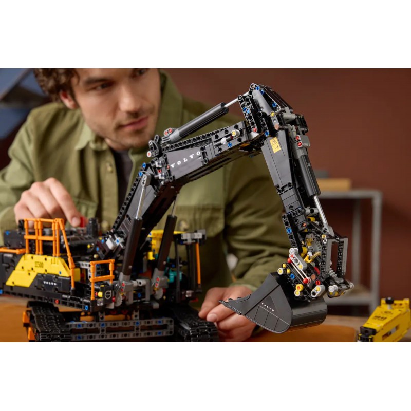 LEGO TECHNIC - 42215 Volvo EC500 Hybrid Graafmachine
