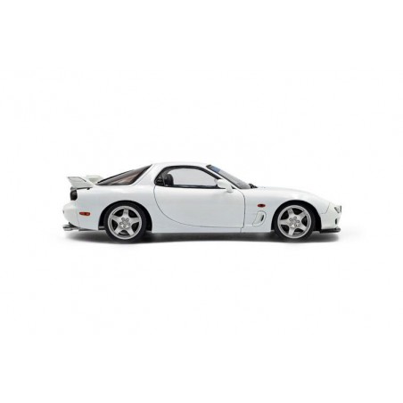 Mazda RX7 FD3RS '99 (Wit) - 1:18 - Solido