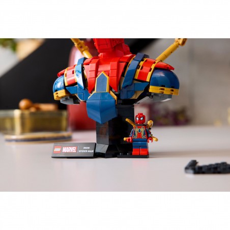 LEGO MARVEL - 76326 Iron Spider-Man buste LEGO MARVEL - 76326 Iron Spider-Man buste