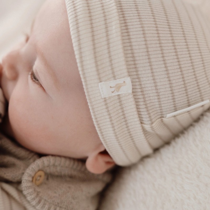 Muts, soft beige stripe -  Little Goose, Little Dutch