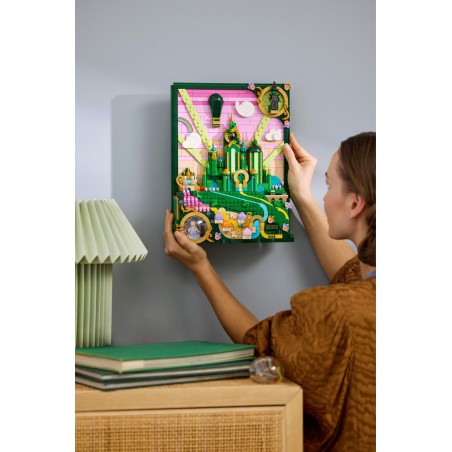 LEGO Wicked - 75685 Emerald City Wall Art LEGO Wicked - 75685 Emerald City Wall Art