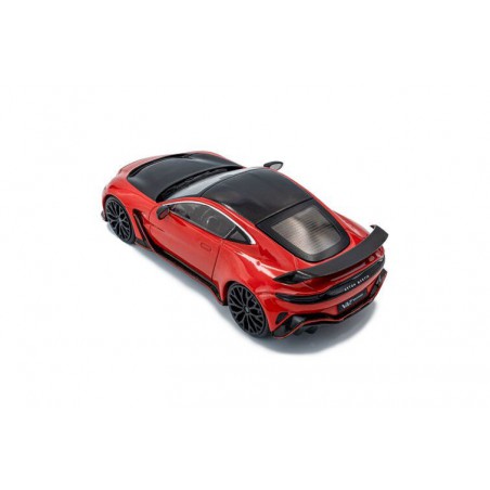 Aston Martin Vantage V12, rood (Scorpus red) - 1:43 - Solido