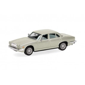 Jaguar XJ Series III (grijs metallic) 1:87, Herpa