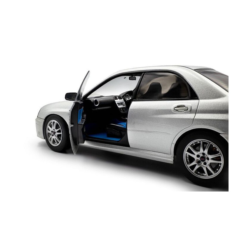 Subaru Impreza WRX STI '03, zilver (Premium silver effect) 1:18, Solido