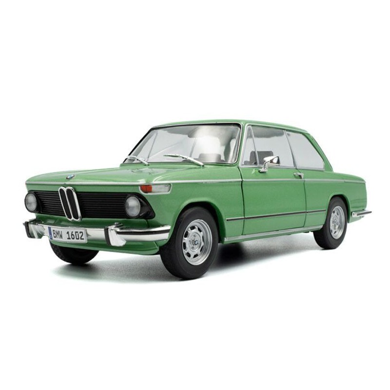 BMW 1602 Taiga '71, groen - 1:18 - Solido
