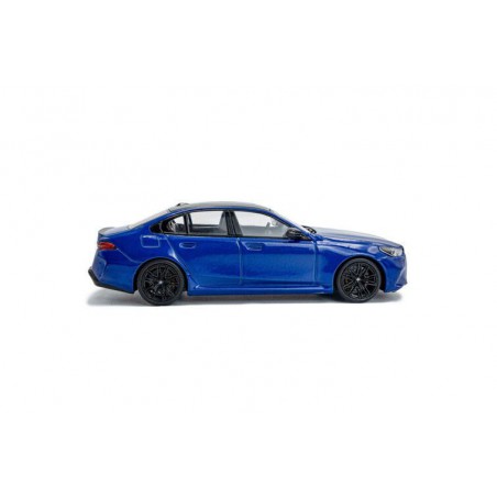 BMW M5 (G90) sedan '24, blauw (Marina Bay Blue) - 1:43 - Solido