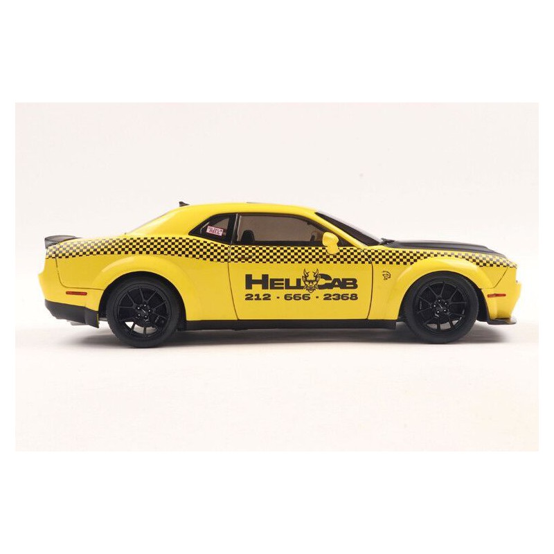 Dodge Challenger SRT Hellcat widebody NYC Hellcab '23 - 1:18 - Solido