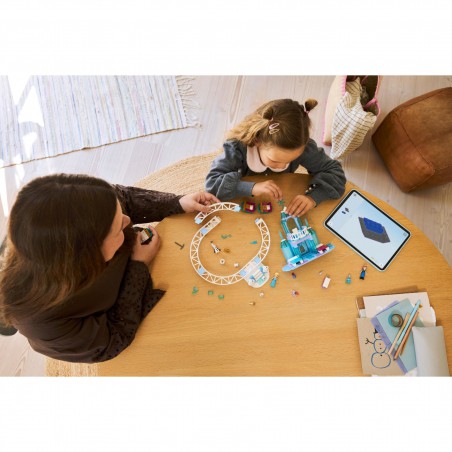 LEGO DISNEY - 43281 Elsa's ijskasteel en sneeuwrit