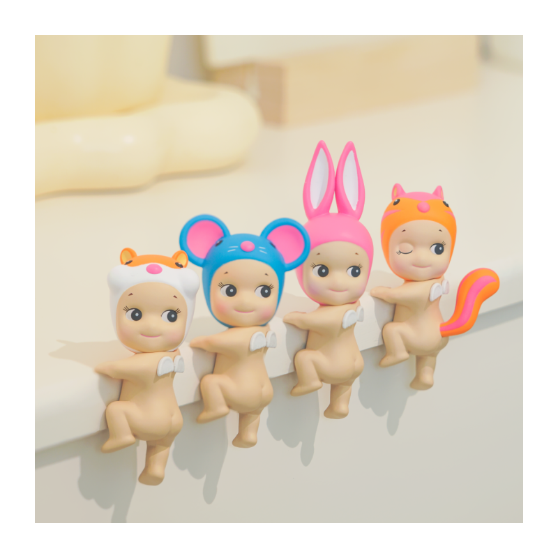 Sonny Angel Hippers Looking Back series decorative mini figures