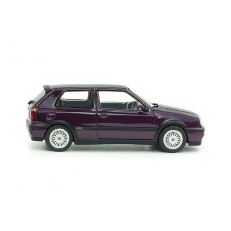 VW Golf MKIII VR6 '94, paars (Dusty mauve pearl) - 1:43 - Solido