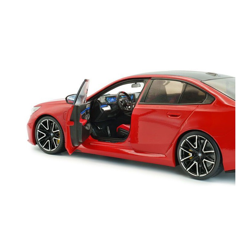 BMW M5 (G90) sedan '25, rood - 1:18 - Solido