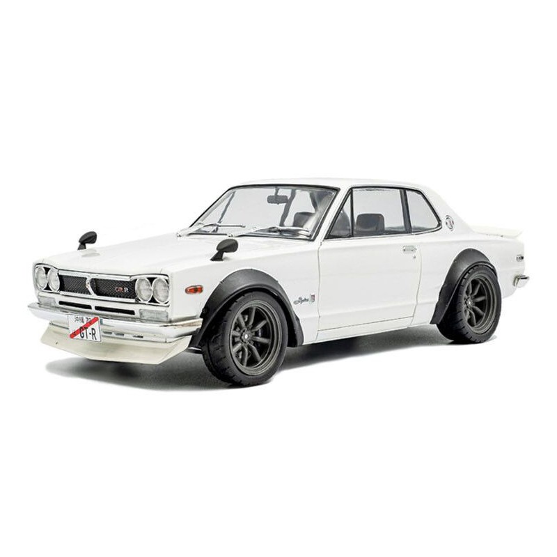 Nissan Skyline (C10) Hakosuka Solido Works '70, wit - 1:18 - Solido