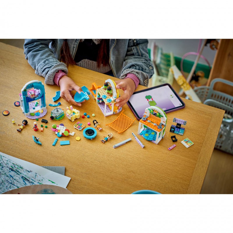 LEGO FRIENDS - 42686 Binnenspeeltuin