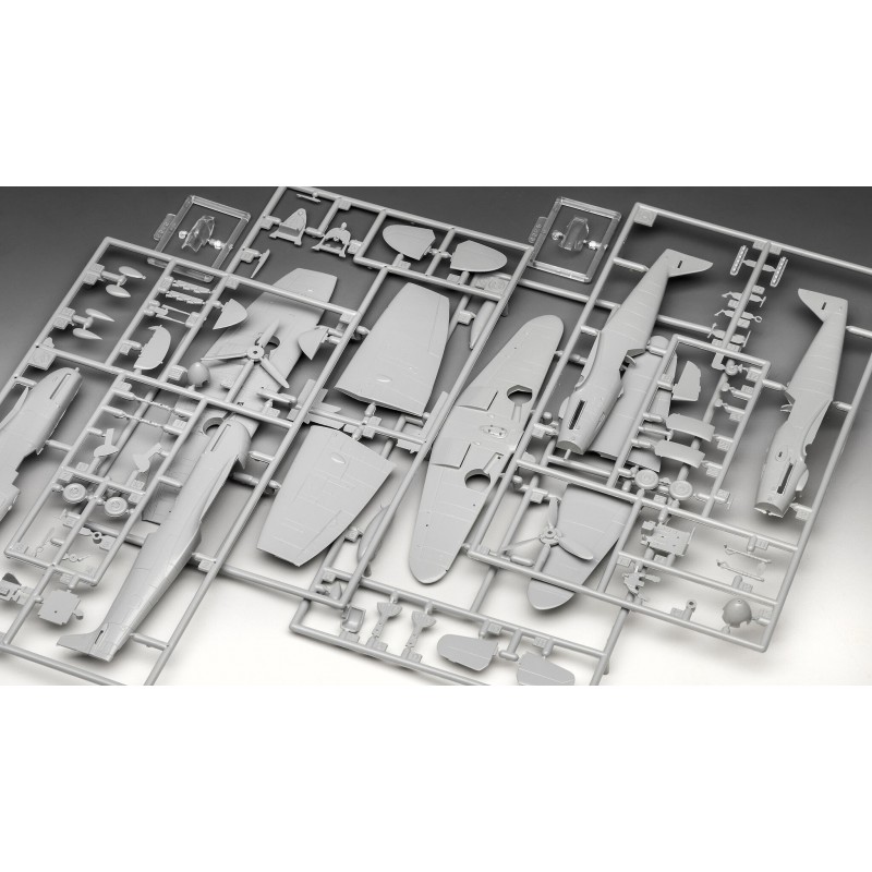 Start Set,Messerschmitt bf109g-10 & Supermarine Spitfire , Revell