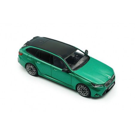 BMW M5 Touring (G99) '24, groen (Isle of Man)  - 1:43 - Solido