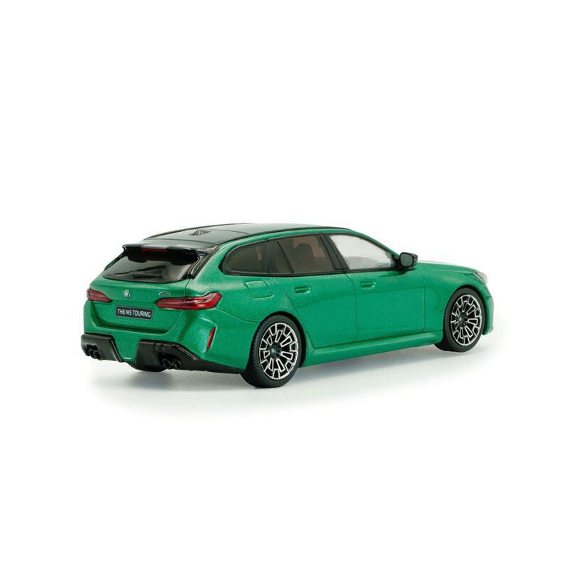 BMW M5 Touring (G99) '24, groen (Isle of Man)  - 1:43 - Solido