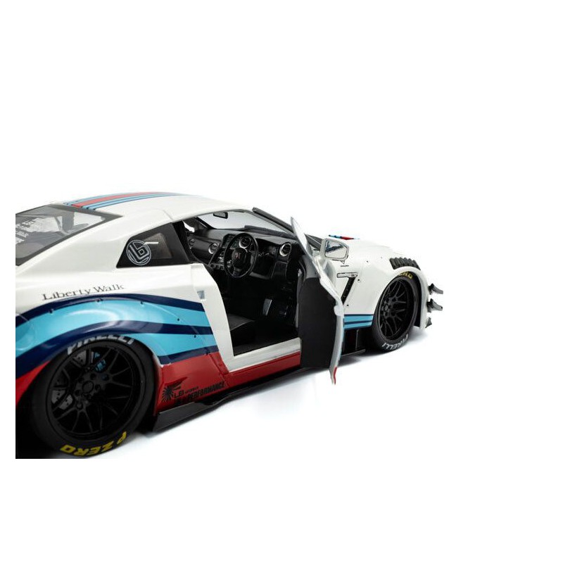 Nissan GT-R (R35) W Liberty Walk body kit 2.0 M '24 - 1:18 - Solido