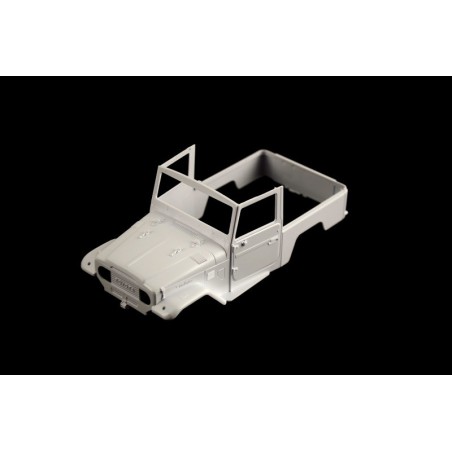 Toyota Land Cruiser SAFARI 1:24, Italeri