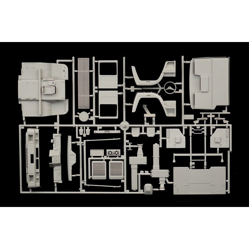 Iveco TURBOSTAR 190.48 reefer truck 1:24, Italeri