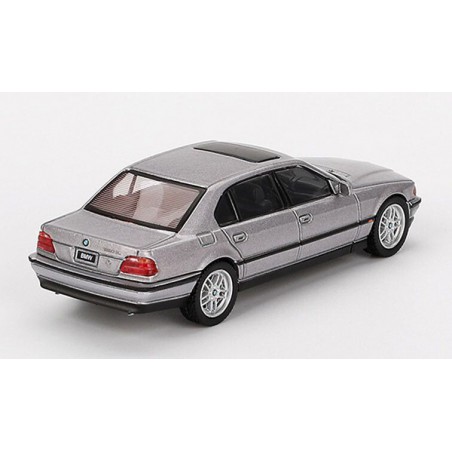 BMW 750 IL (E38) '00, zilver metallic (792)