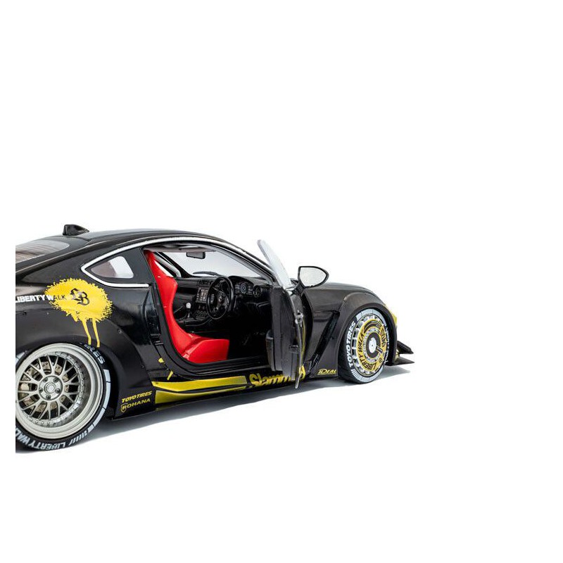 Toyota GR86 Liberty Walk body Kit '24, zwart/goud - 1:18 - Solido