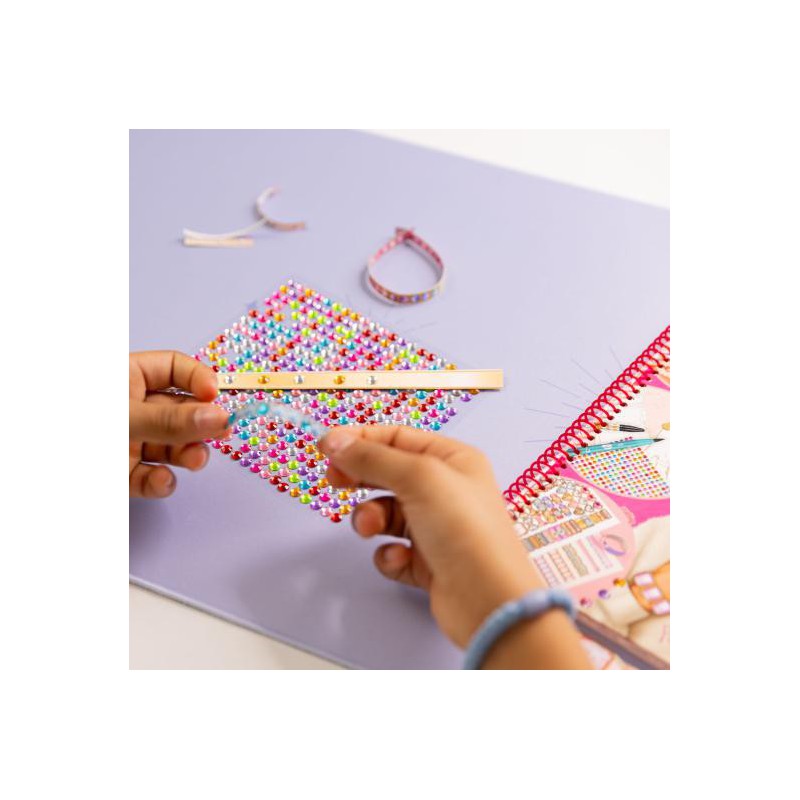 TOPModel Create your BLING BLING kleurboek, sieraden 13740