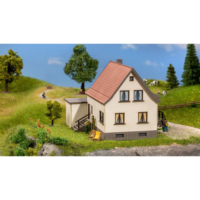 Dorpshuis met Garage H0, Noch 66606