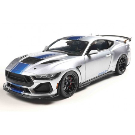 Shelby Mustang Super Snake '25, grijs met blauwe strepen - 1:18 - Solido