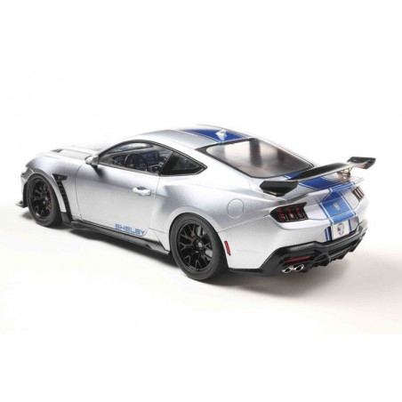 Shelby Mustang Super Snake '25, grijs met blauwe strepen - 1:18 - Solido