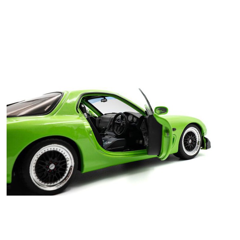 Mazda RX7 FD3RS '99, groen - 1:18 - Solido