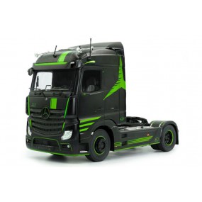 Mercedes Benz Actros R5 Italian Collection '21, zwart - 1:24 - Solido
