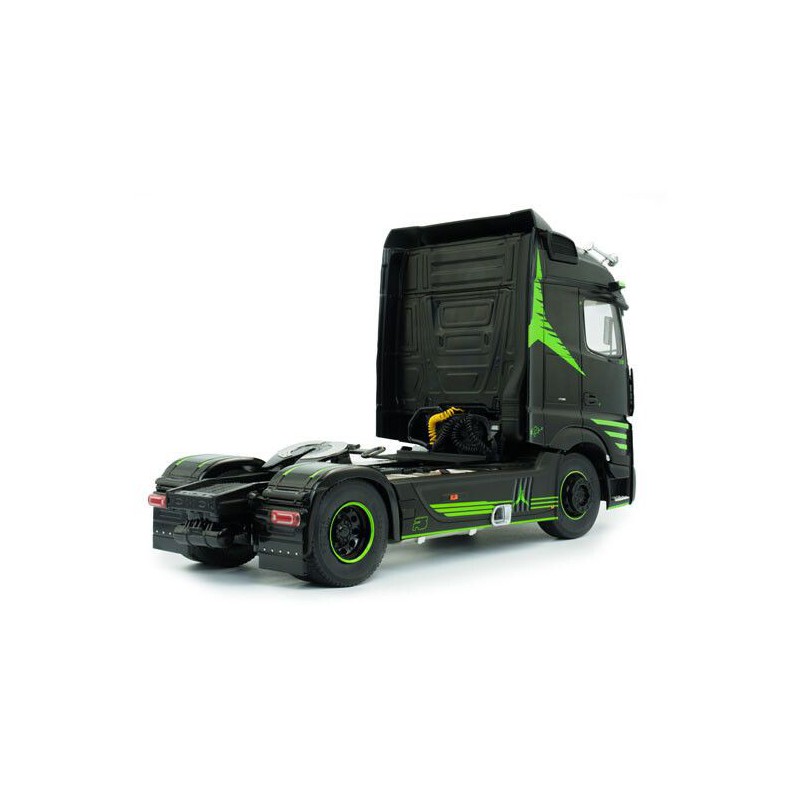 Mercedes Benz Actros R5 Italian Collection '21, zwart - 1:24 - Solido