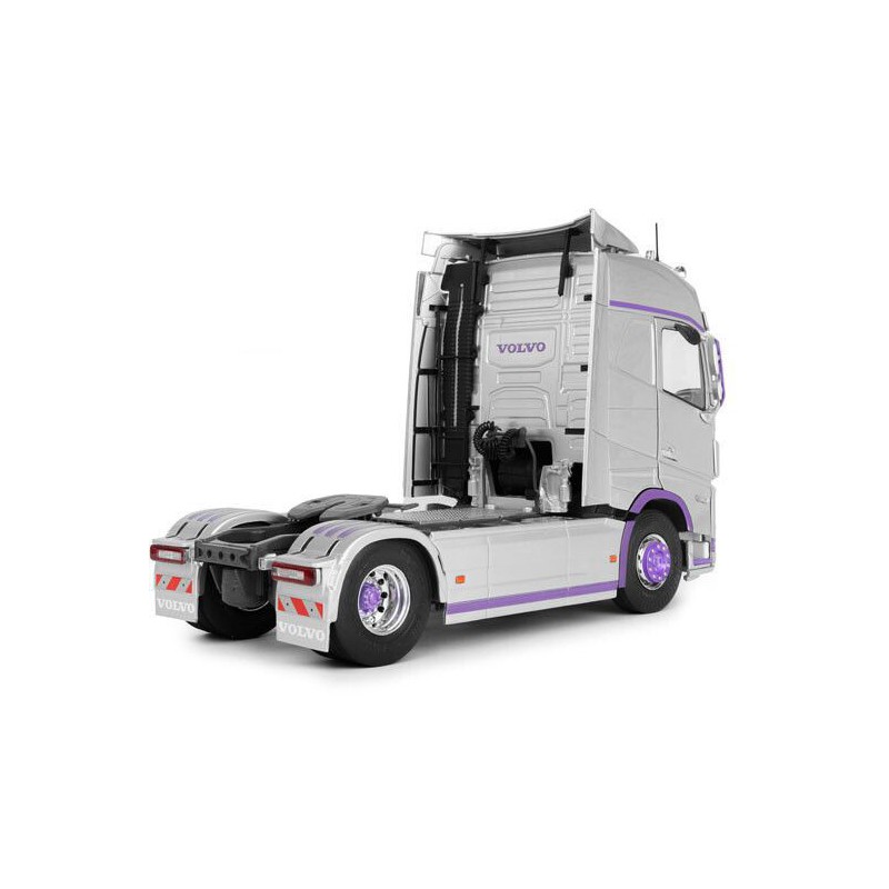 Volvo FH XL Globetrotter '23, zilver/paars - 1:24 - Solido