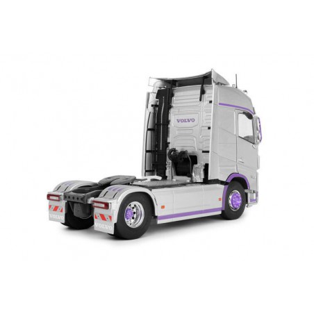 Volvo FH XL Globetrotter '23, zilver/paars - 1:24 - Solido