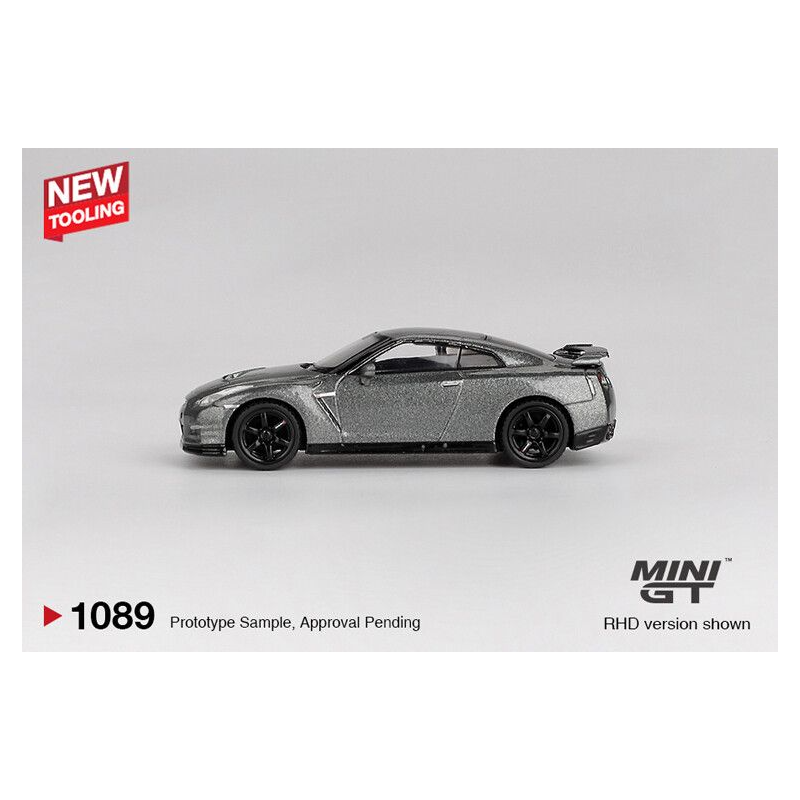 Nissan GTR (R35) CRS version '13, grijs metallic (1089) (blister verpakking)