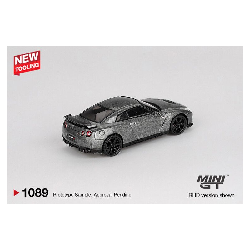 Nissan GTR (R35) CRS version '13, grijs metallic (1089) (blister verpakking)