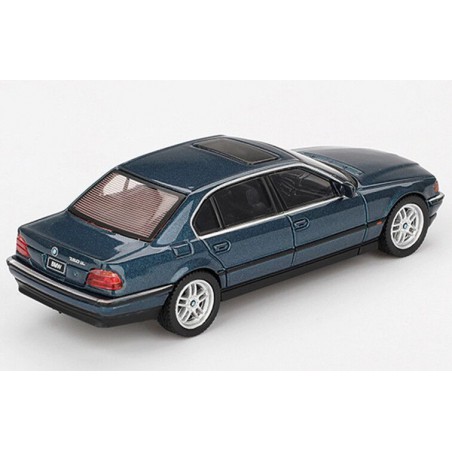 BMW 750 IL (E39) '98, blauw metallic (Sorrento Blue) 1:64 MiniGT (894)