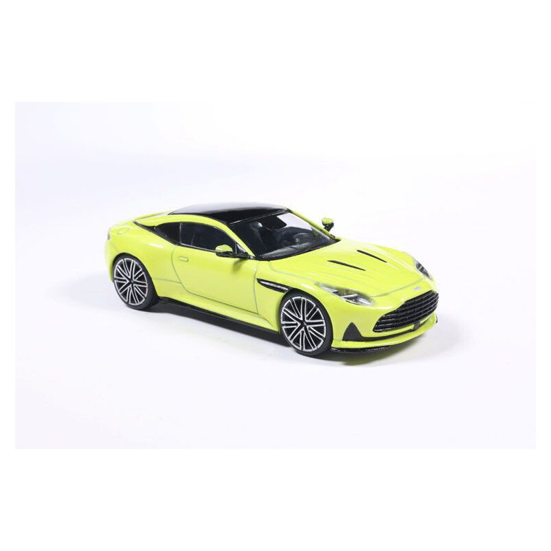 Aston Martin DB12 '23, geel (Lime Essence)