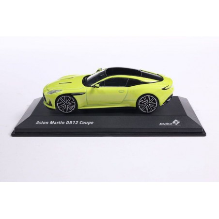 Aston Martin DB12 '23, geel (Lime Essence)