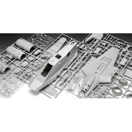 Razor Crest, Mandalorian and Grogu 1:72, Revell