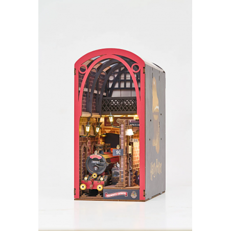 Booknook Harry Potter Hogwarts Express, Houtbouw, Revell