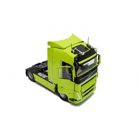 Volvo FH Globetrotter XL '23, groen - 1:24 - Solido