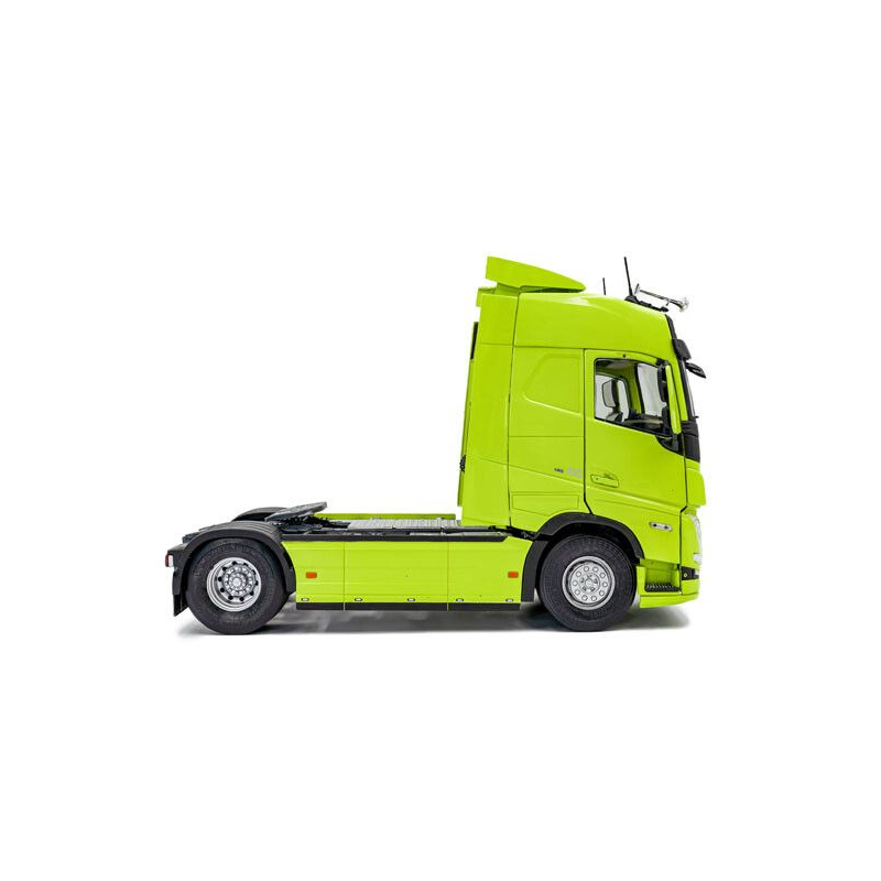 Volvo FH Globetrotter XL '23, groen - 1:24 - Solido