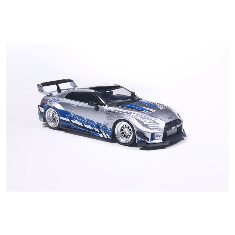 Nissan GT-R (R35) Liberty Walk Silhouette '20, zilver - 1:43 - Solido