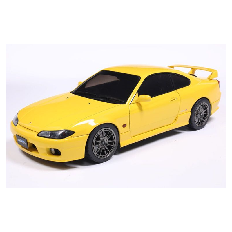 Nissan Silvia S15 Spec-R Aero '99, geel (Lightning yellow) - 1:18 - Solido