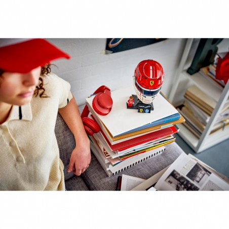 LEGO EDITIONS - 43014 Charles Leclerc, Ferrari HP helm
