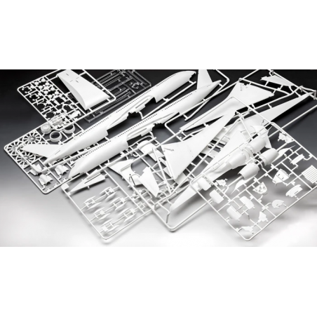 Gift set, A350-900 Lufthansa 100 year, 1:25, Revell