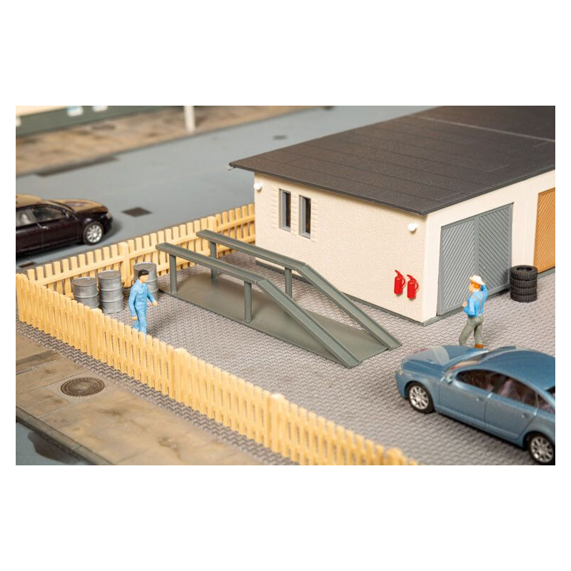 Garages met accessoires, Auhagen H0 (11484)