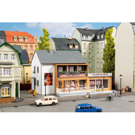 Döner en kapperszaak, Auhagen H0 (12356)